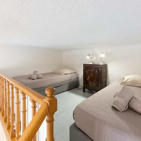 1 Bedroom With 1 Mezzanine Location In The Heart Of Lägenhet Cannes