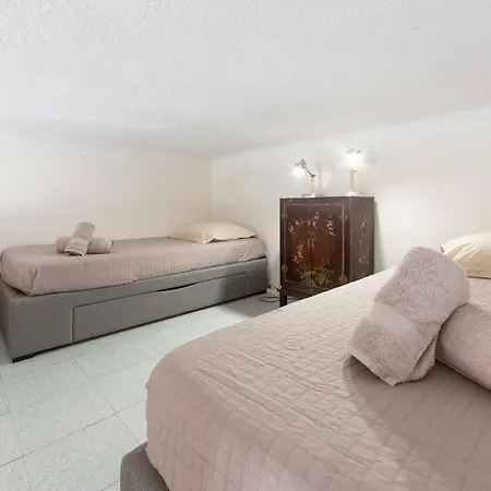 1 Bedroom With 1 Mezzanine Location In The Heart Of * Cannes